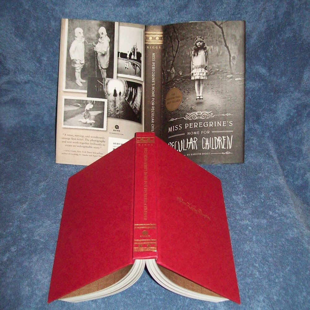 Miss Peregrine's Home for Peculiar Children by Ransom Riggs (2011, Hardcover)